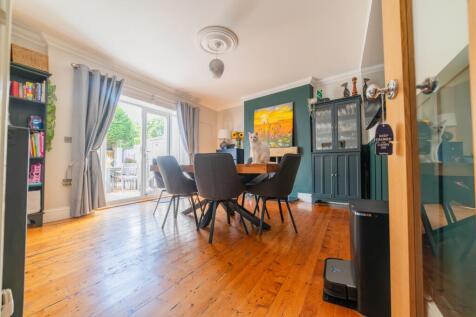 Award-winning Media team on EVERY Listing_7