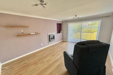 Reading Avenue, Nuneaton, CV11 photo 4