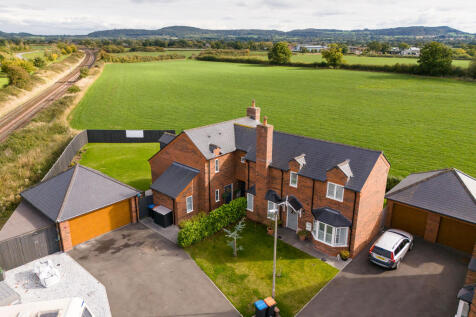 Chester, CH3 - property photo