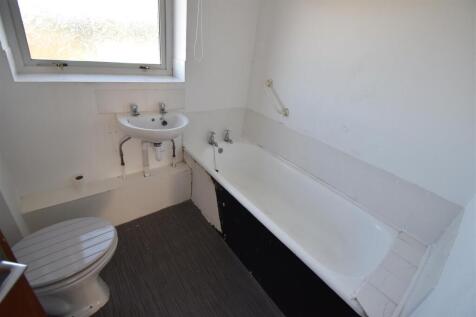 Bathroom.JPG