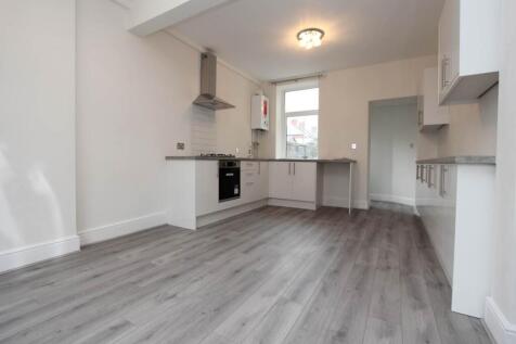 Lounge Kitchen i