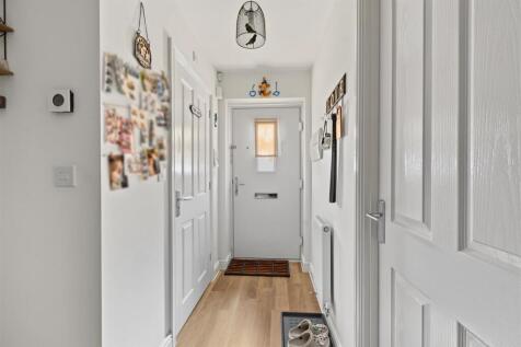 Entrance Hall_2.jpeg