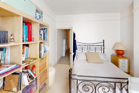 8-Park-Road-Rugby--Bedroom.jpg