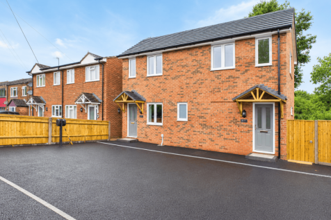 1 bed flat to rent Henley Wood Road, Earley RG6