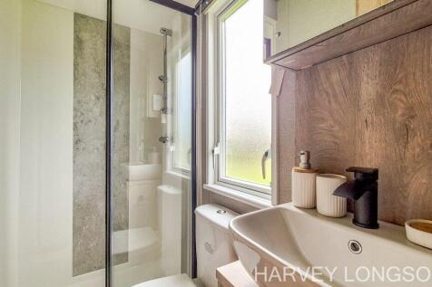 ABI Beverley ensuite shower room with vanity and m