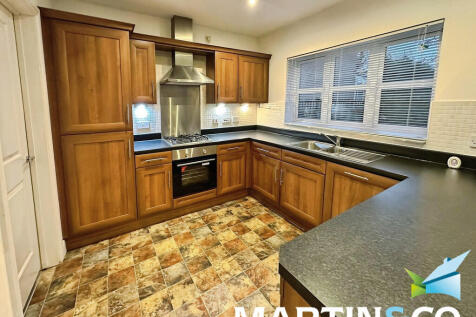 1ef56c83-WhatsApp...