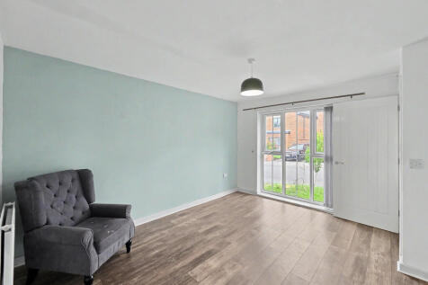 Lodgeside Avenue, Prestwich, Bury photo 4