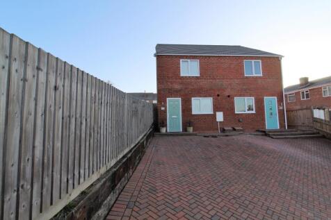 2 bedroom House for rent, Valley Rise, Swadlincot