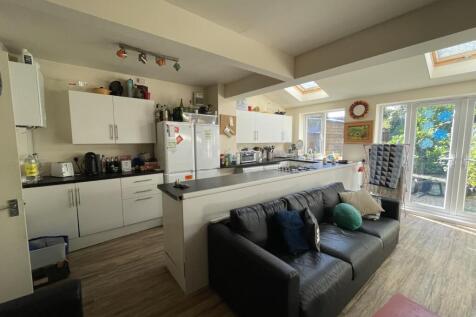 5-bed house on Bournbrook Road, Selly Oak, West Midlands, B29, £3,042/mo