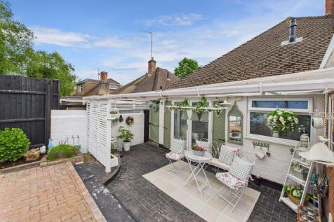 CAM04578G0-PR0013...