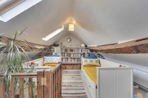 Cwm Linton Farmhouse