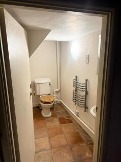 downstairs toilet.jpg