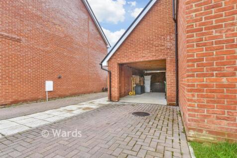 Driveway/Parking
