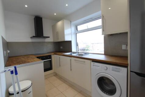 Mottingham Road, London, SE9 photo 3