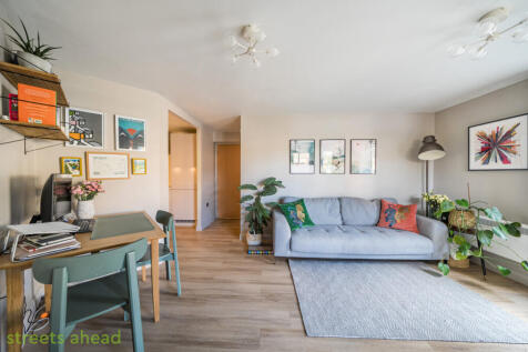 013db079-78a5-475...