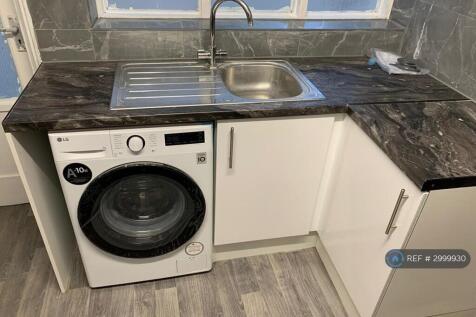 Kitchen Pic 2 