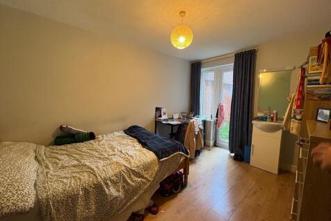 Milton Road, Southampton photo 3