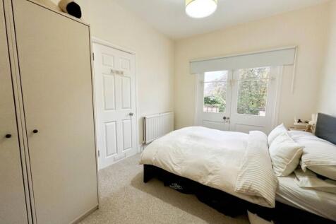 Clifton Village, Cornwallis Grove, BS8 4PG photo 4