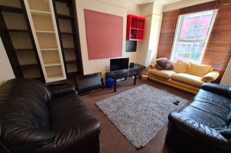 A bright and spacious contemporary living room ...