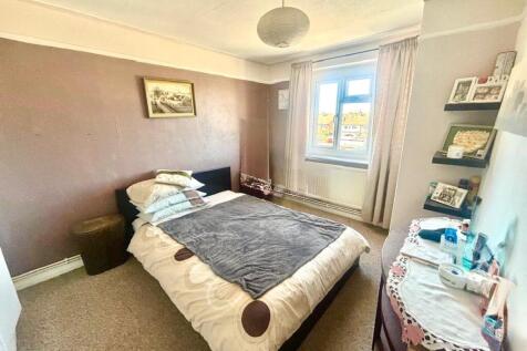 Loughton IG10 photo 4