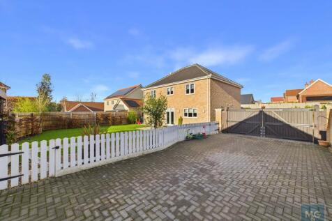 Rear Parking &amp; Gates