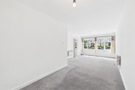 Studio / Reception