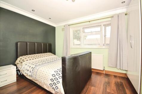 1-bed house on AVAILABLE NOW! Crosspath, Crawley, RH10, £800/mo