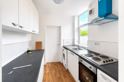 91 Chesterfield Road, North Wingfield, Chesterfield, Derbyshire S42 5LF photo 4