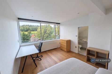 Top Floor Ensuite (Super King Size Bed) £750