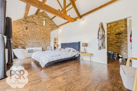 Principal Suite Bedroom