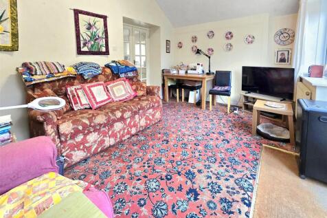 Sitting Room/Bed 3