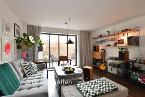 Lounge/Kitchen/ Dining Room