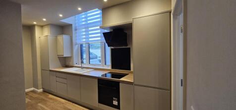 flat3riverstreetkitchena.jpeg