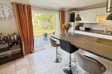 Burnett  Road, Trowbridge photo 4