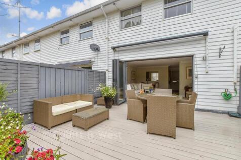 External Lifestyle Photograph
