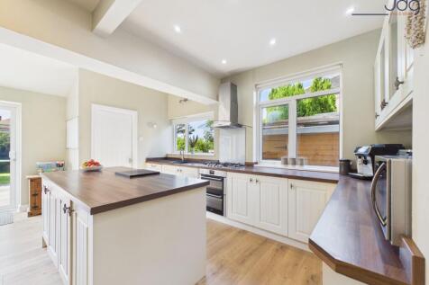 Open Plan Living - Kitchen