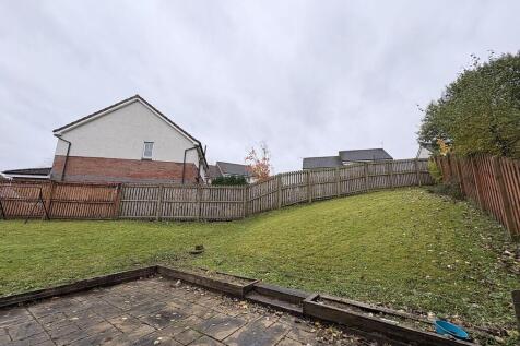 21 Rear garden