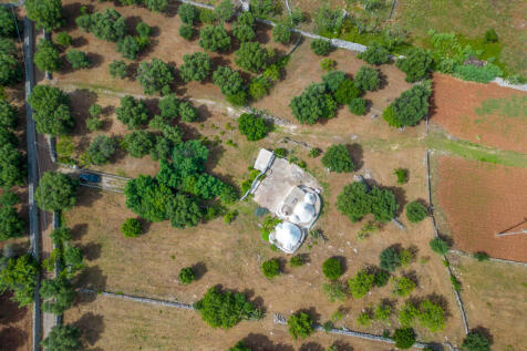 0022218-001_trullo_sessana_for_sale_ostuni_puglia_ital