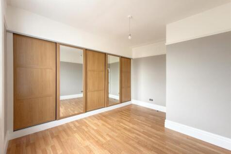 Barons Court Road 30 Flat 2 Ph10.jpg