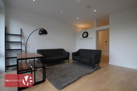 Deacons House, High Road, Broxbourne, EN10 photo 3