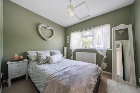 Bedroom 4.jpg