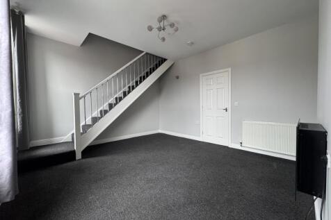 First Flat, Rutland Road, Chesterfield, S40 1LZ photo 3