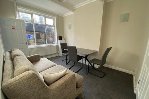 6 Watlands View, Newcastle-under-Lyme, ST5 photo 4