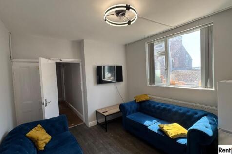 7-bed semi-detached on Derby Road, Nottingham, Nottinghamshire, NG7, £4,247/mo