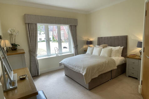 Main bedroom