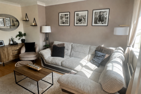 Delightful lounge