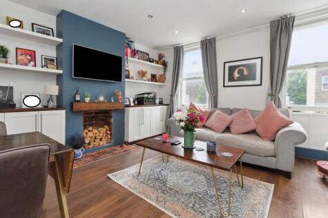 143a Kingston Road SW19 reception 1.jpg