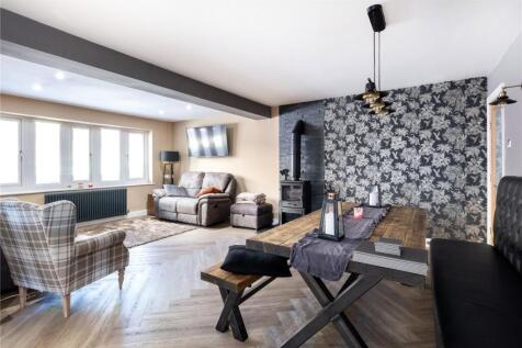 Living &amp; Dining Room