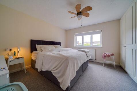 Rose Walk, Royston, SG8 photo 4