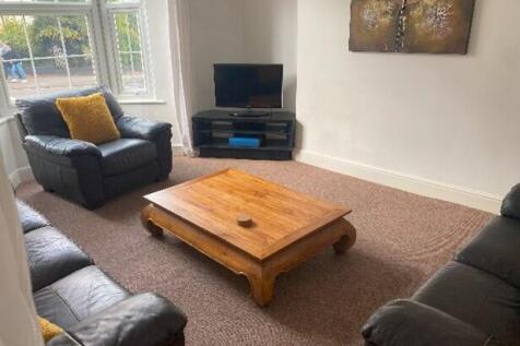 Tachbrook Road, Leamington Spa, Warwickshire, CV31 photo 2